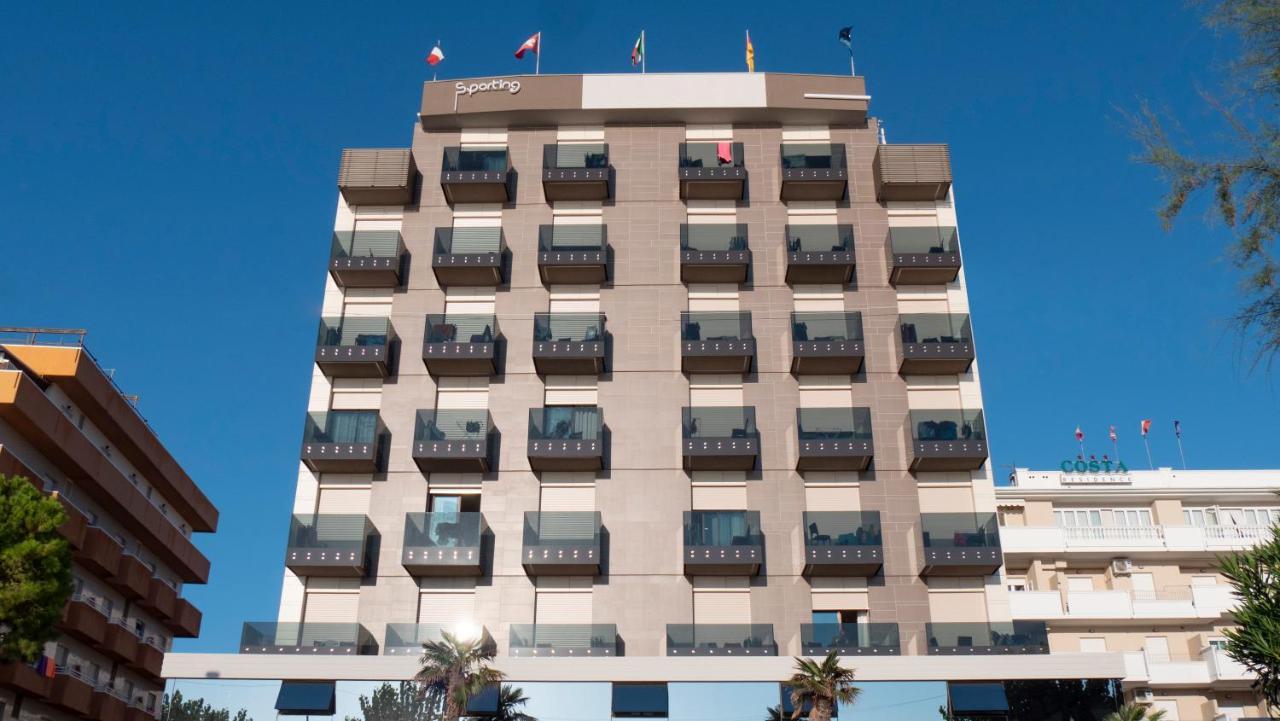 Hotel Sporting Alba Adriatica Exteriér fotografie