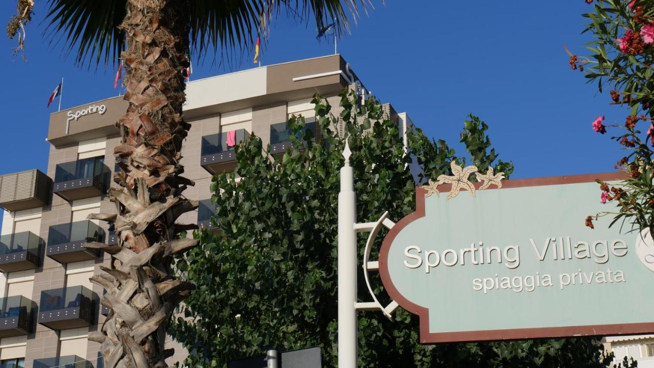 Hotel Sporting Alba Adriatica Exteriér fotografie